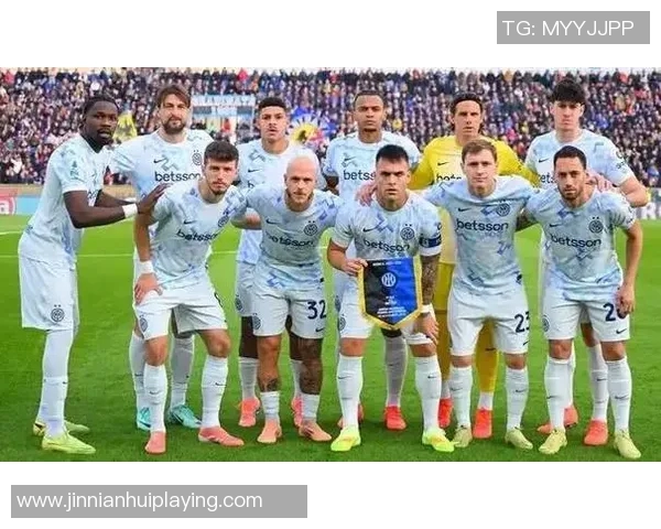 劳塔罗展望意甲争冠决战齐沃早餐时亲密互动国米全队