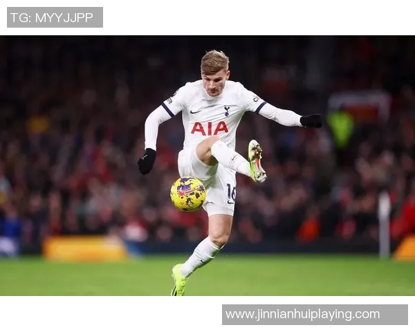 曼联训练情况更新：舍什科因伤缺席马奎尔梅努同样未现身