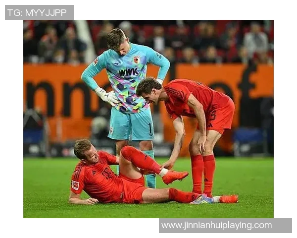 卡尔伤情恢复回归训练拜仁全队仅穆西亚拉缺席合练