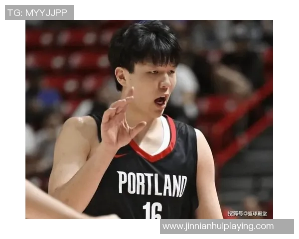 杨瀚森在第三节表现出色应该在第四节继续上场争取胜利