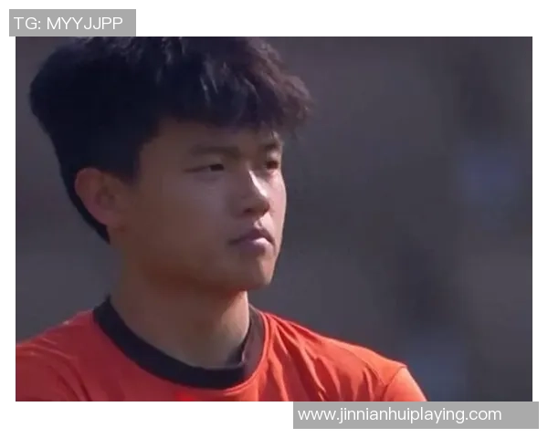 杨希感谢邵佳一称与队友聊天助力中文快速进步