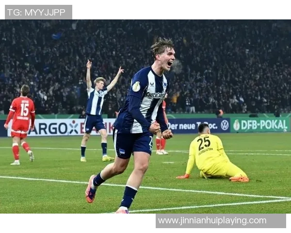 皇萨仁巴黎等队争抢16岁中场艾希霍恩赫塔要价2000万欧元