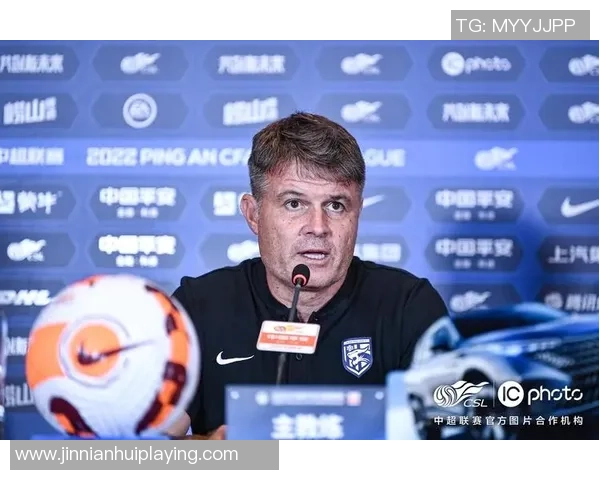 利桑德罗随队训练状态回暖预计十月底前重返赛场